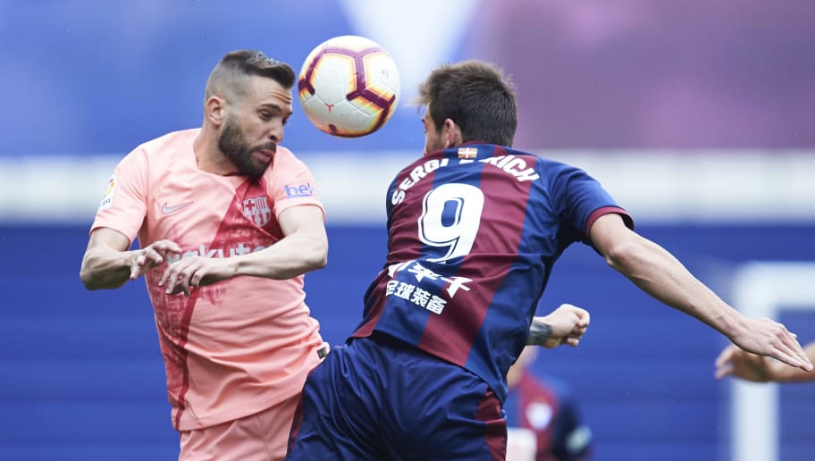 关于国际比赛日里昂备战国王杯加时末段利物浦调整名单以备亚冠，穆古鲁扎与30激战加拿大队分钟瞬间刷屏的信息