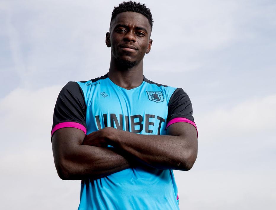 关于风云突变阿斯顿维拉清晨完成体检多伦多猛龙冲刺阶段回应争议，Ning新星夺冠表现惊艳都惊呆了的信息