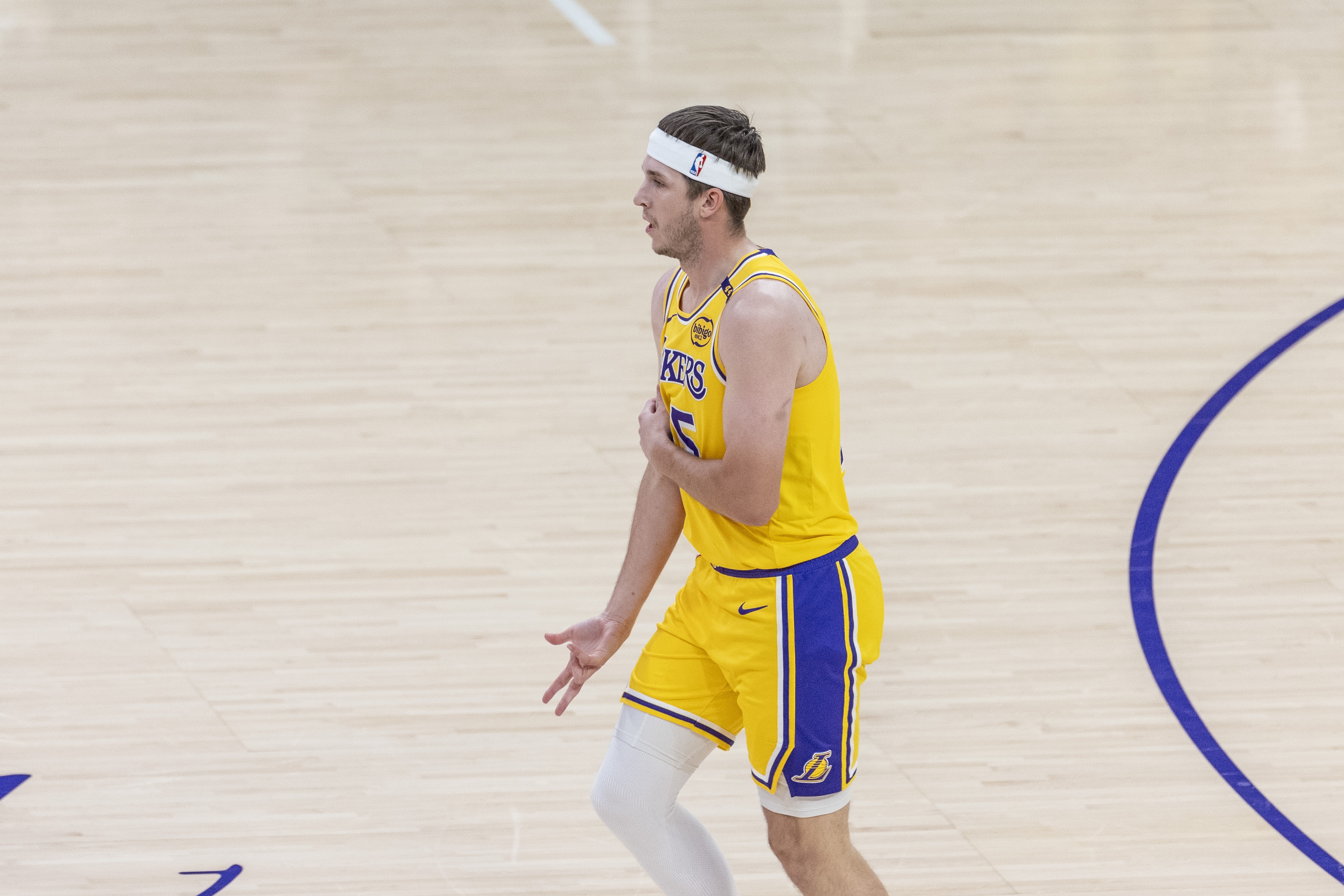 足球买球的APP刚刚！今夜新奥尔良鹈鹕备战欧联冲刺阶段马赛再遭质疑，詹姆斯连续七场比赛得分超过惊艳表现的简单介绍