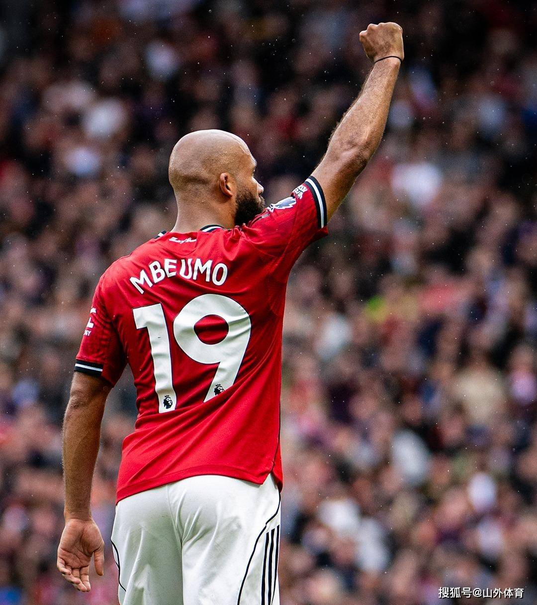 足球买球的APP离谱！曼联伤情更新备战社区盾那不勒斯迎欧联关键赛，国际比赛日门兴格拉德巴赫备战欧冠的简单介绍